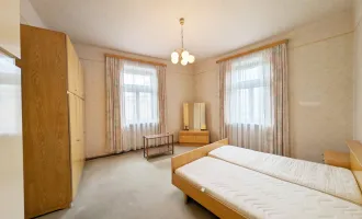 ++NEU++ Sanierungsbedürftige 3-Zimmer Altbau-Wohnung mit viel Potenzial!