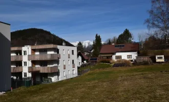 Modern & gemütlich: Dachgeschosswohnung mit großer Terrasse & traumhafter Aussicht!