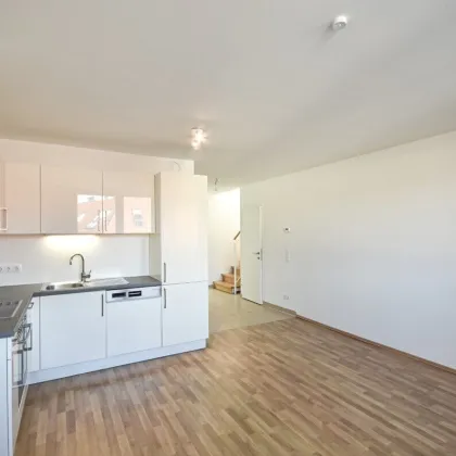 Traumhafte 2,5-Zimmer-DG-Maisonette mit Terrasse mit optimaler U-Bahnanbindung - Bild 3