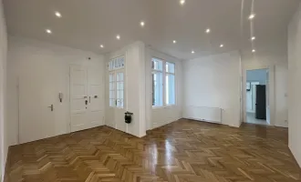 ESTEPLATZ - LICHTDURCHFLUTETE 5 ZIMMER-WOHNUNG IN STILALTBAU (ERSTBEZUG)