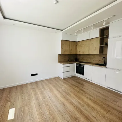 **ERSTBEZUG**3-ZIMMER WOHNUNG**SMART HOME**SEHR LUXURIÖS** - Bild 2