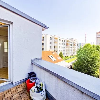 Attraktive Dachgeschoßwohnung in Top Lage von Wien - Ihr neues Zuhause wartet! I Enkplatz U3 I Gasometer - Bild 2