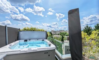 Den Arbeitsalltag im eigenen Whirlpool auf der riesigen Dachterrasse vergessen und die Seele baumeln lassen!