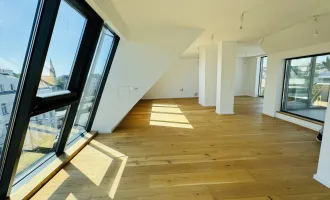 Stilvoll Wohnen in Top-Lage: Luxuriöse Dachgeschoss-Wohnung mit 2 Terrassen und Erstbezug in 1. DG - 158m², 4 Zimmer, 2 WCs, 2 Bäder