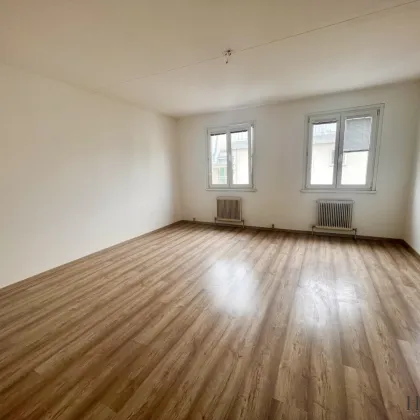 Schöne 4-Zimmer Neubauwohnung im 4.ten Liftstock! Bis zu 4 Schlafzimmer wären möglich! - Bild 2