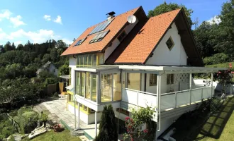 Modernes Wohnparadies - Architekten-Haus in toller Aussichtslage