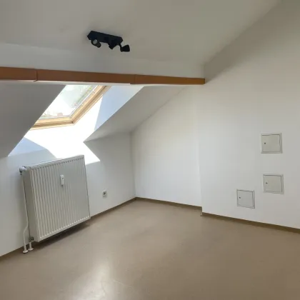 Kleinwohnung im ausgebauten Dachgeschoß in St. Leonhard - Bild 2