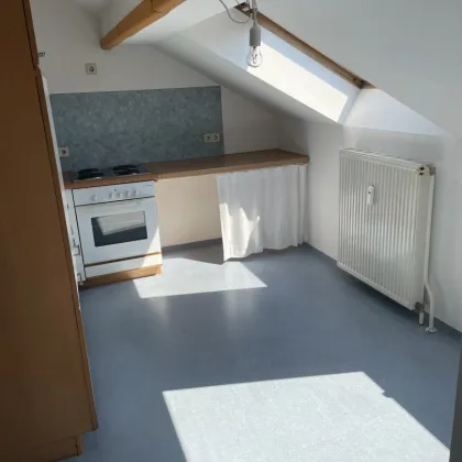 Kleinwohnung im ausgebauten Dachgeschoß in St. Leonhard - Bild 3