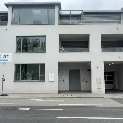 Modernes Büro / Praxis / Geschäftsfläche (Straßenlokal) - Bild 2