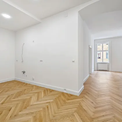 Altbau-Erstbezug in bester Stadtlage - Helle 2-Zimmer-Wohnung - Nähe Mariahilfer Straße - Bild 2