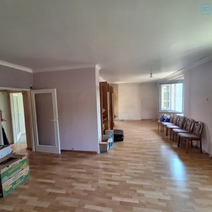 RENOVIERUNGSBEDÜRFTIGE WOHNUNG IN GUTER LAGE 2 bzw, 3  ZIMMER - Bild 2