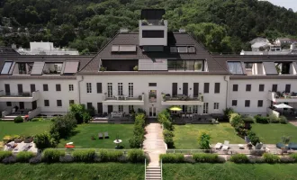 Herrliche Wohnung mit hohen Decken, Terrasse und Blick auf die Donau!!!