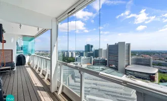 STUNNING VIEW! EXCLUSIVE 3-ROOM APARTMENT WITH SPACIOUS LOGGIA WITH PLENTY OF OPEN SPACE AND PANORAMIC VIEWS! LIVE YOUR DREAM!