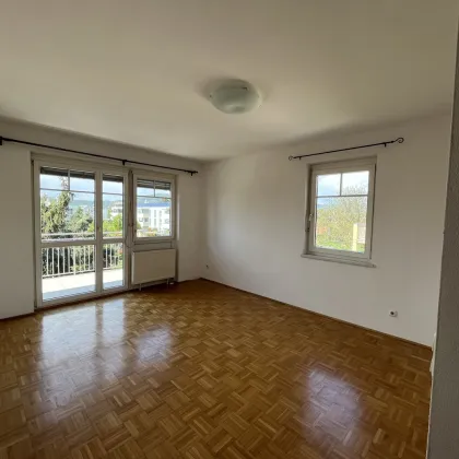 Gemütliche 2-Zimmer-Dachgeschoßwohnung mit Balkon in Graz Puntigam! - Bild 2