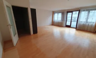 Nähe Karlsplatz / Bestlage! 101m2, 4 Zimmer, zentral begehbar, Sofortbezug!