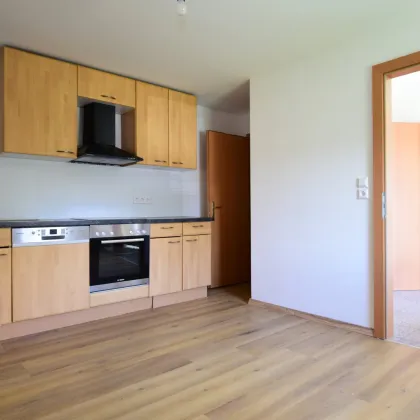 Exklusive, modernisierte Wohnung in Wildon! - 85m², 3 Zimmer, inkl. Einbauküche & Carportstellplatz - Bild 3