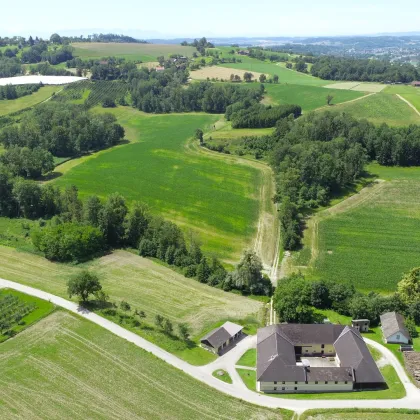 Stattlicher VIERKANTHOF mit 25 ha Grund - Bild 2