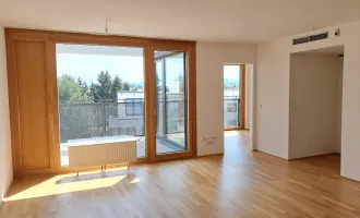 Moderne 2 Zimmer Mietwohnung mit großer Terrasse in bester Lage