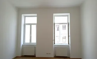 ALLEINVERMITTLUNG! Wünderschöne, gerade kern-sanierte kleine Wohnung in ruhige Lage!