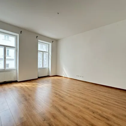 ERSTBEZUG 2-Zimmer-Altbauwohnung mit BALKON in einem Sanierten Haus in 1080 Wien zu verkaufen! - Bild 2