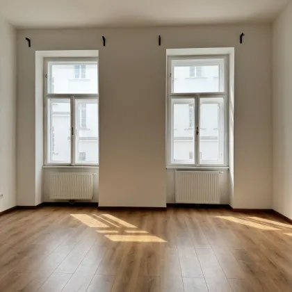 ERSTBEZUG 2-Zimmer-Altbauwohnung mit BALKON in einem Sanierten Haus in 1080 Wien zu verkaufen! - Bild 2