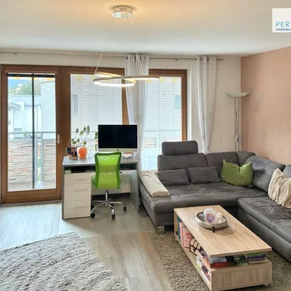 Moderne 4-Zimmer-Wohnung mit ca. 97 m² Wohnfläche und eigenem Gartenanteil - Bild 3