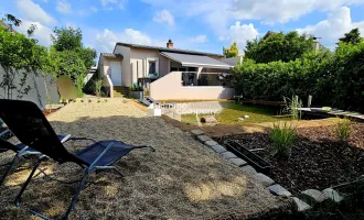 KLEIN - FEIN - MEIN - Bungalow mit Gartenparadies und Schwimmteich