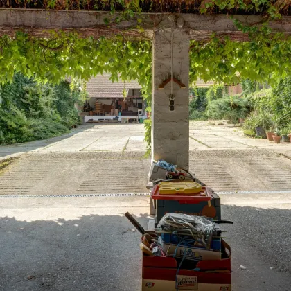 Bauernhof mit Charakter * LANDWIRTSCHAFTS / AGRARFLÄCHEN * Lagerhallen * direkt am Wald gelegen - Bild 2