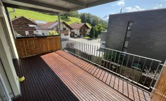 Maisonette Wohnung mit ca. 152 m² sowie Balkon und Carport