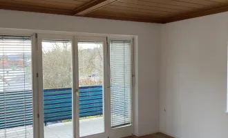 Sehr helle, vollrenovierte 92m² Mietwohnung mit Balkon