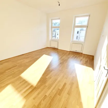 Stark reduziert - jetzt zugreifen! Hier will ich leben - Traumhaus! Frisch renovierte 2-Zimmer in TOP Lage in 1150 Wien! Beste Infrastruktur und Anbindung + Separate Küche + Altbauflair! - Bild 2