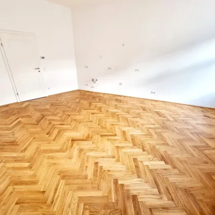 Neuer Preis! SCHNELL SEIN! Entzückende Altbauwohnung + Saniertes Altbauhaus mit großem Innenhof + Beste Infrastrukur und Anbindung! Jetzt zugreifen! - Bild 3