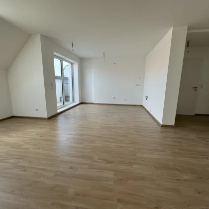 Provisionsfrei: Klimatisierter 60m² DG-Erstbezug + Terrasse im topsanierten Altbau - 1100 Wien - Bild 2