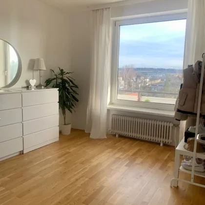 Kleinfamilientraum - helle 3-Zimmer Wohnung mit Fernblickbalkon - Bild 3