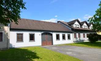 Einfamilienhaus - Streckhof mit großem Nebengebäude