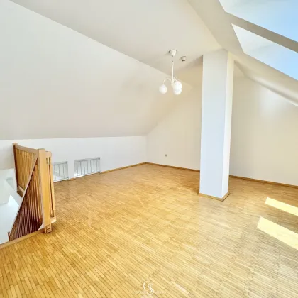 Attraktive Dachgeschosswohnung mit Galerie in der Klosteriwiesgasse - Bild 3