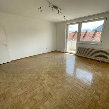 Charmante 2-Raum Wohnung mit Balkon und Küche! - Bild 3