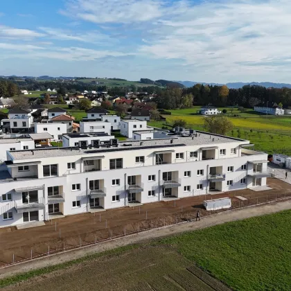 Fantastische 2 Zimmer Terrassenwohnung 1.9 in Hagenberg | Erstbezug | Fernblick | 1. MONAT MIETFREI - Bild 2