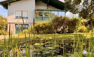 Wohnen auf einer Ebene! Gemütliches Haus mit Pool und wunderschönem Garten