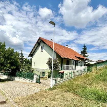 Einfamilienhaus in Ruhiger, Zentraler Lage mit Weitblick in Neusiedl am See - Bild 2