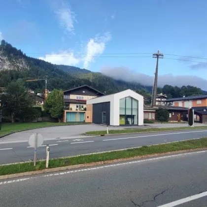 K3 - St. Gilgen Liegenschaft mit Wohnhaus inkl. Carport und Büro-/Geschäftsobjekt mit Parkplätzen - Bild 2