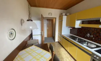 Zeltweg: ***Neuer Preis*** Neue Bewohner gesucht! Gemütliche 3 Zimmer Wohnung mit Loggia und Garage!