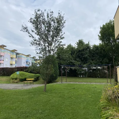 Zeltweg: ***Neuer Preis*** Neue Bewohner gesucht! Gemütliche 3 Zimmer Wohnung mit Loggia und Garage! - Bild 2