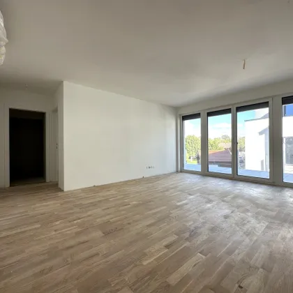 Blumengasse - 2 Zimmer Wohnung mit Balkon | 1.OG | Neubau - Erstbezug | Klimaanlage | Einbauküche | zzgl. Tiefgaragenstellplatz | Top A5 - Bild 2