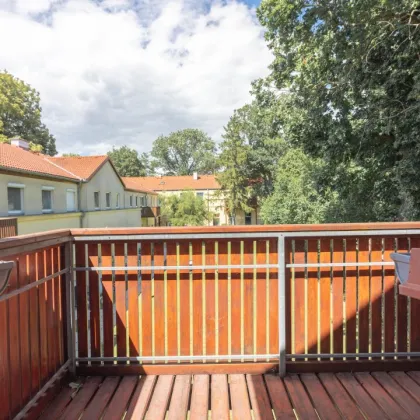 ! Schöne 3  Zimmer mit 36 m² Wohnküche und 7,8 m² Balkon, grüner Innenhof, hell, ruhig, 1. OG, Dachgeschoss, D ! - Bild 2