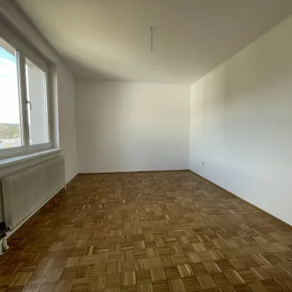 Familienwohnung  mit Balkon-ruhig am Stadtrand mit guter Infrastruktur! - Bild 2