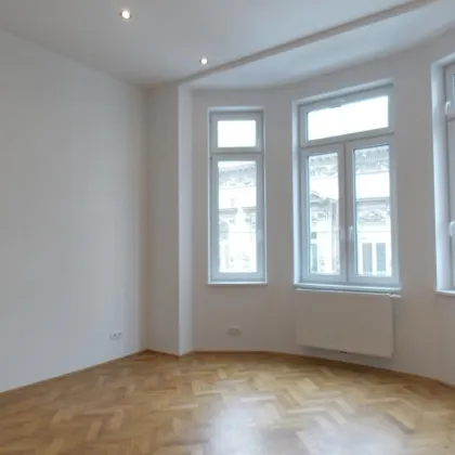 Hochwertiger Altbau - Top sanierte 3 Zimmer Wohnung mit Balkon in Bestlage 7. Bezirk - Bild 2