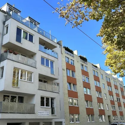 LORYSTRASSE! VERMIETETE 74 m2 NEUBAU MIT 8 m2 BALKON, 2 Zimmer, Wohnküche, Wannenbad, Garage möglich, U3-Nähe - Bild 2