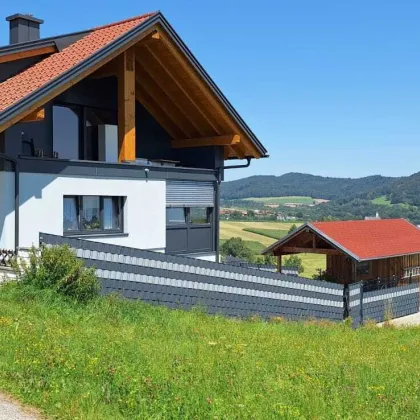 Sternchenwidmung - Traumhaftes 1-2 Familienhaus mit Pool und Gewaltiger Aussicht in TOP-Aussichtslage - Bild 3