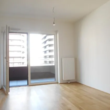 Q5 am PARK nette 2ZI mit 8m² Ost/ Balkon - Bild 2